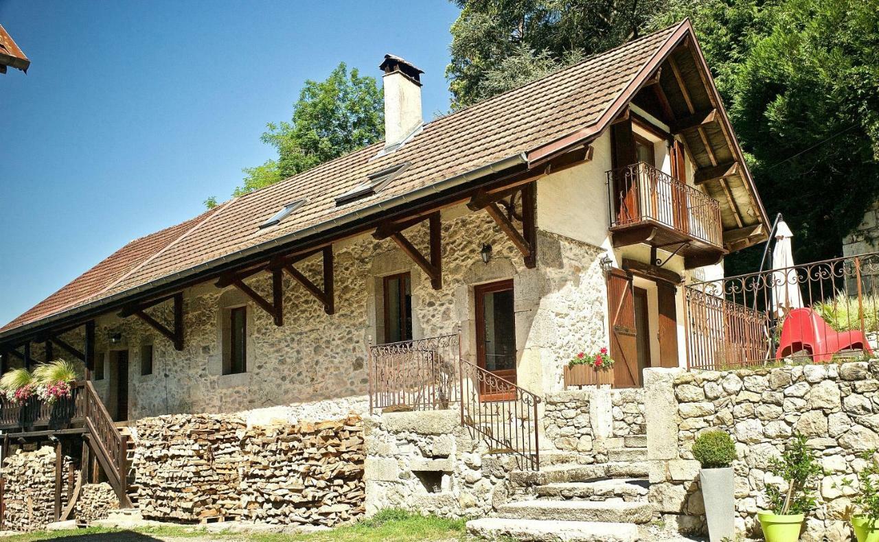 Chambres D'Hotes Des Lodges De La Cascade Yenne Екстер'єр фото